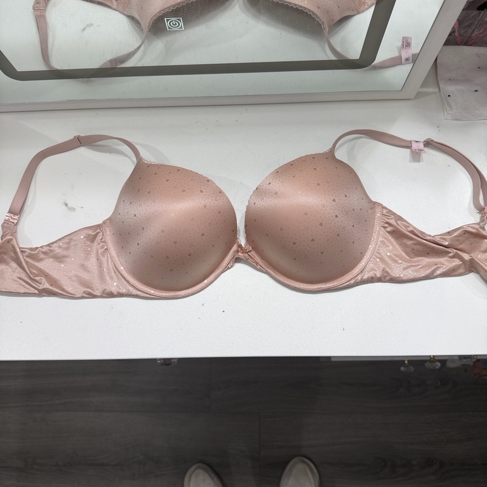 Victoria's Secret Glittering Blush Bra